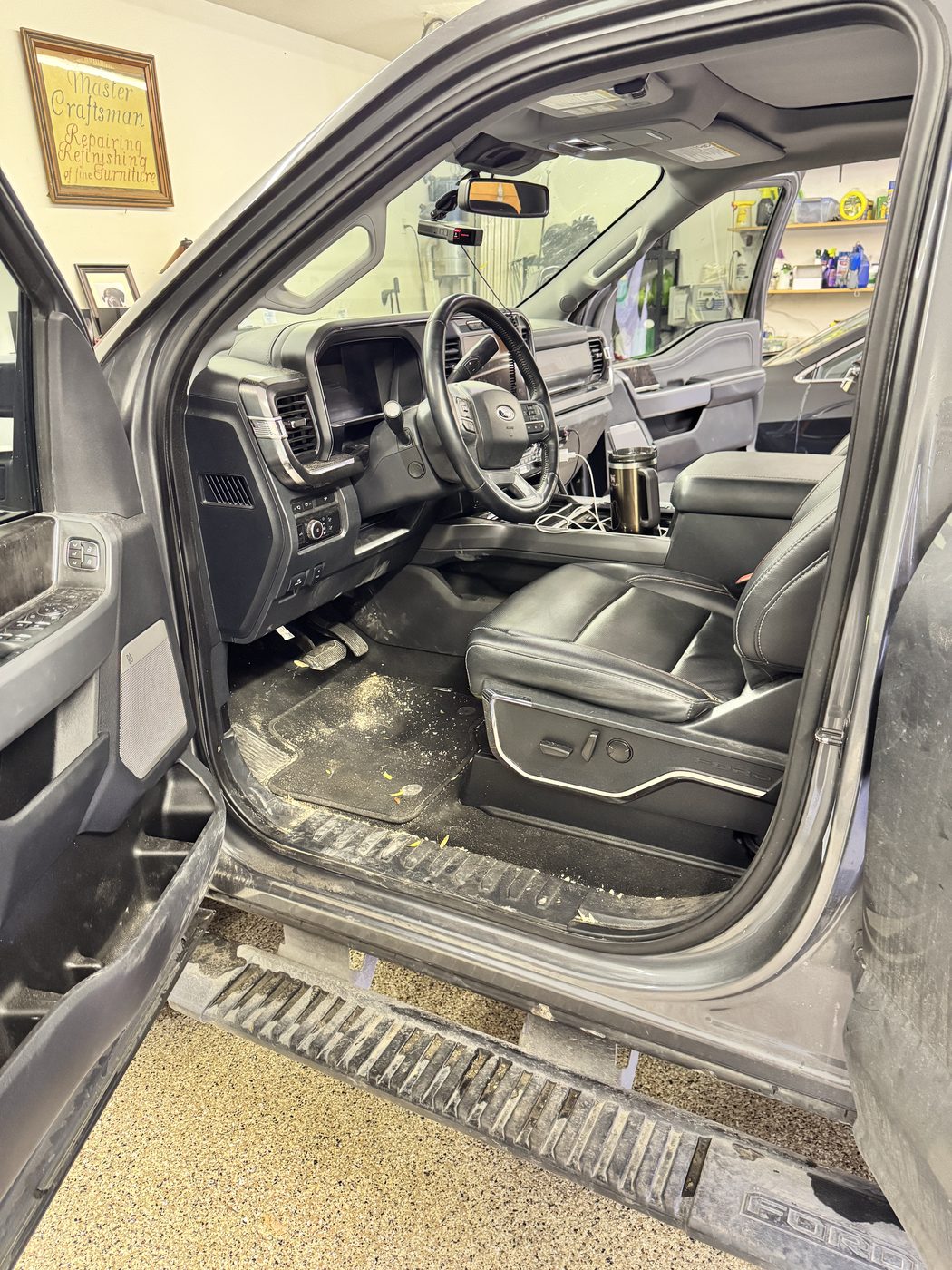 Ford F-350 driver area before interior detail
